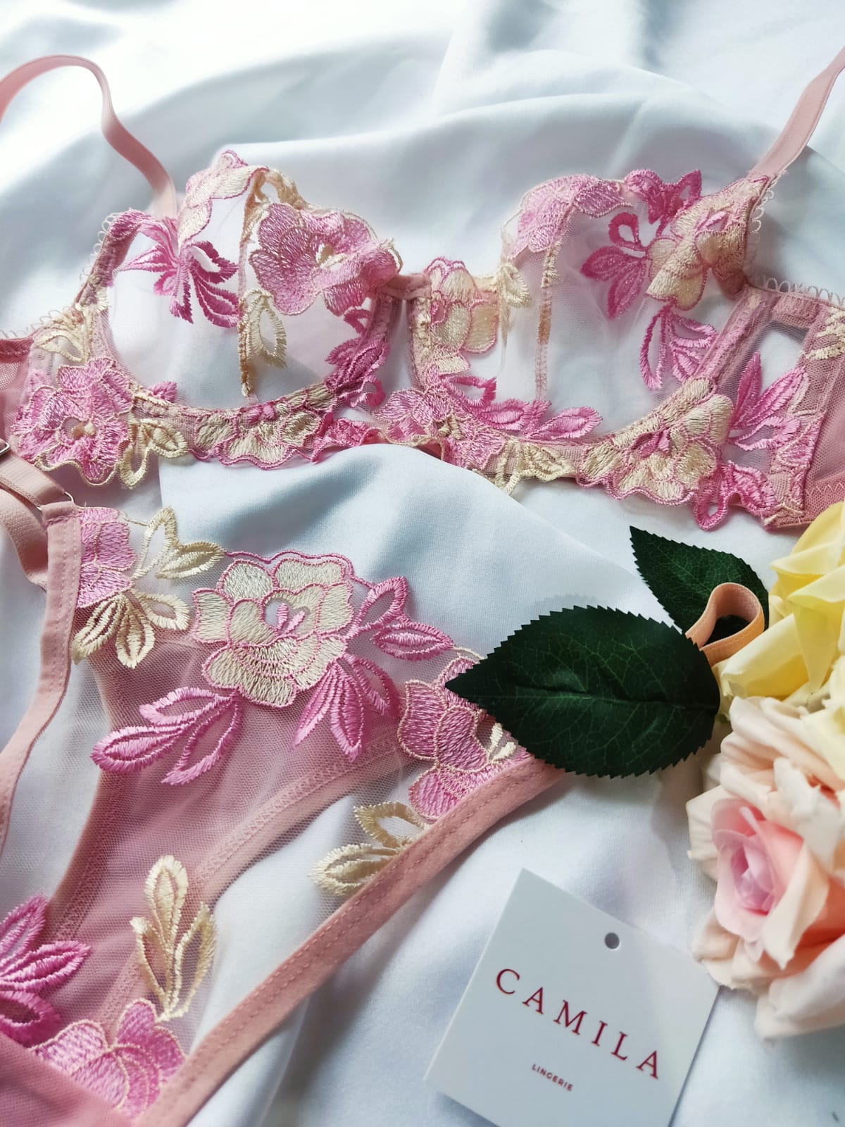 Ensemble lingerie 2 pieces dentelle rose