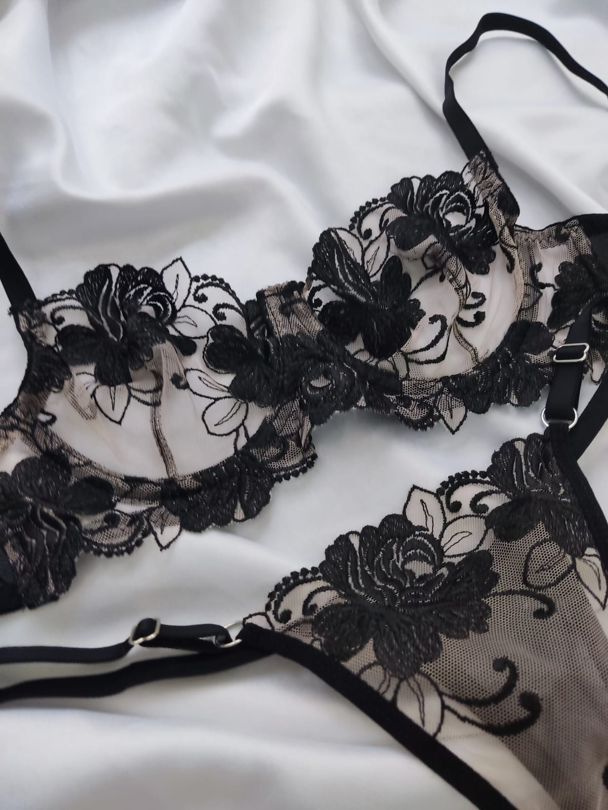 Ensemble lingerie "Black orchid" đź–¤