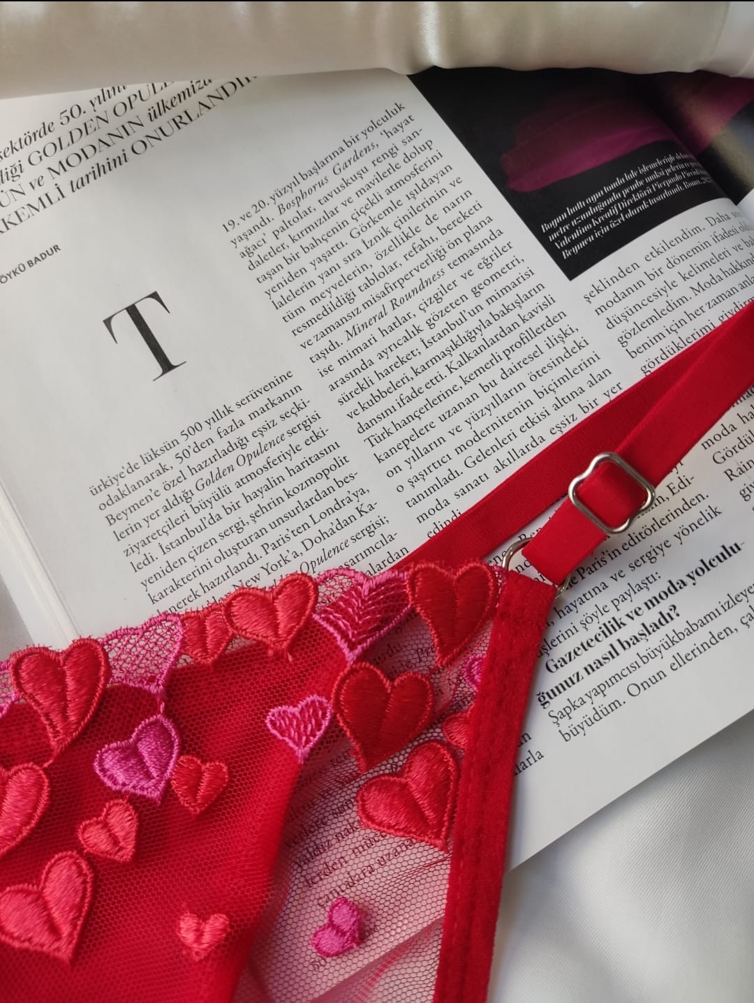 Ensemble Amour Curve