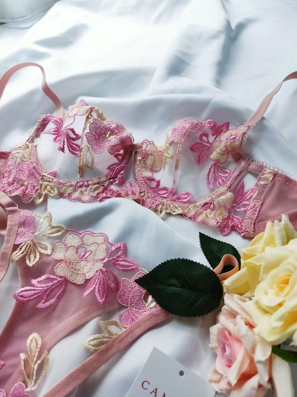 Ensemble lingerie 2 pieces dentelle rose