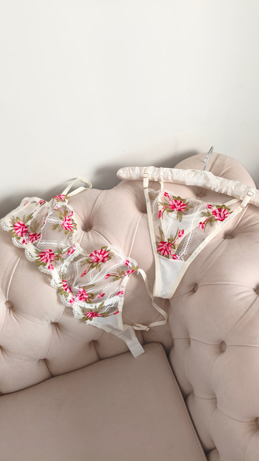 Ensemble Antalya "Curve"